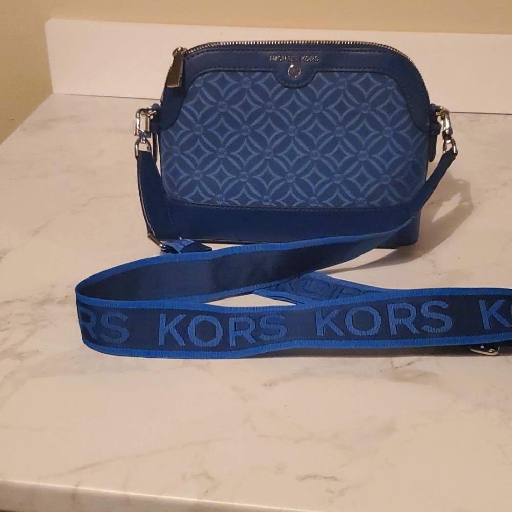 Michael Kors blue purse bag